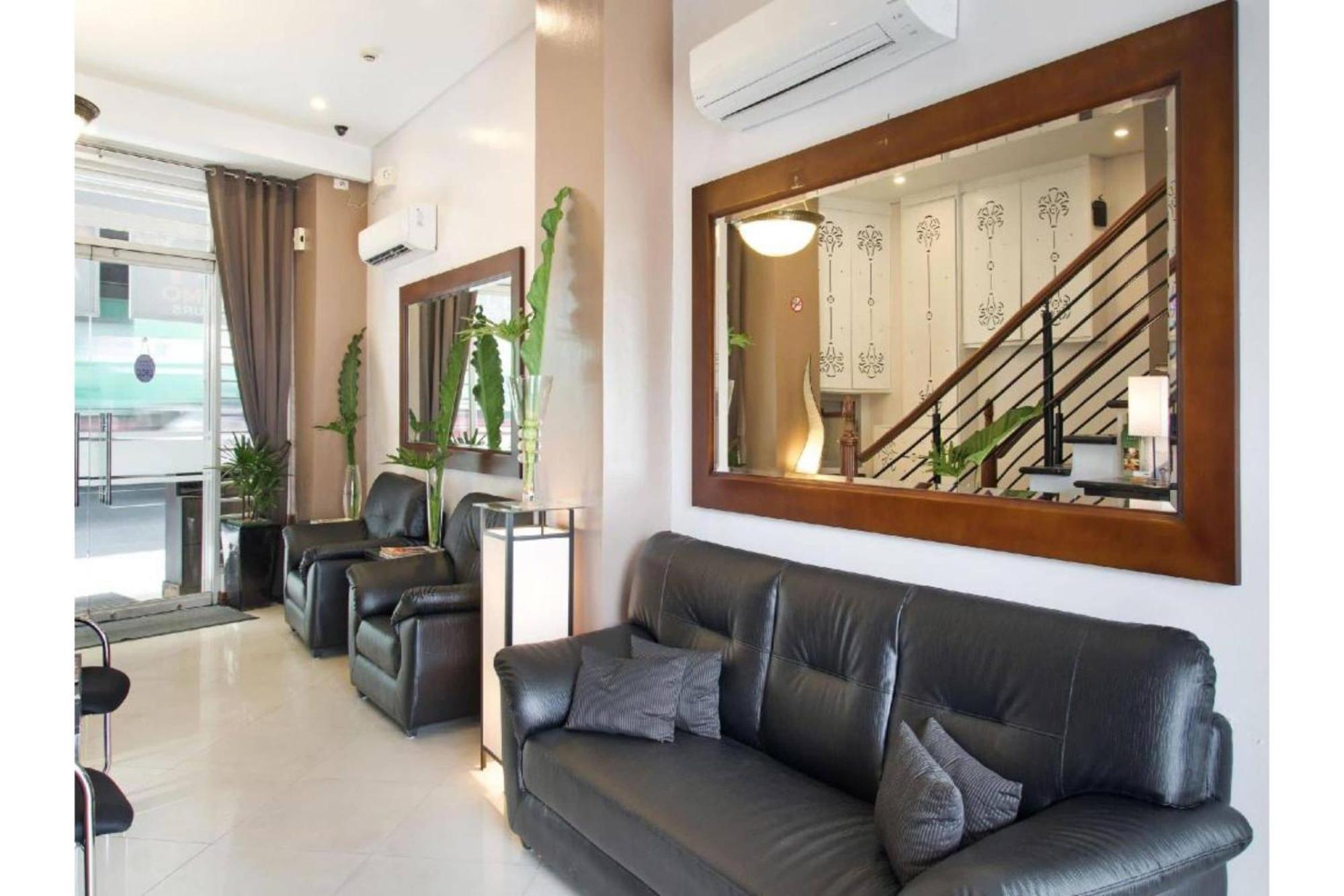 Townhouse Oak Avitel Hotel Near Osmena Highway, Pnr Pasay Station, Metro Manila Makati City Exterior photo